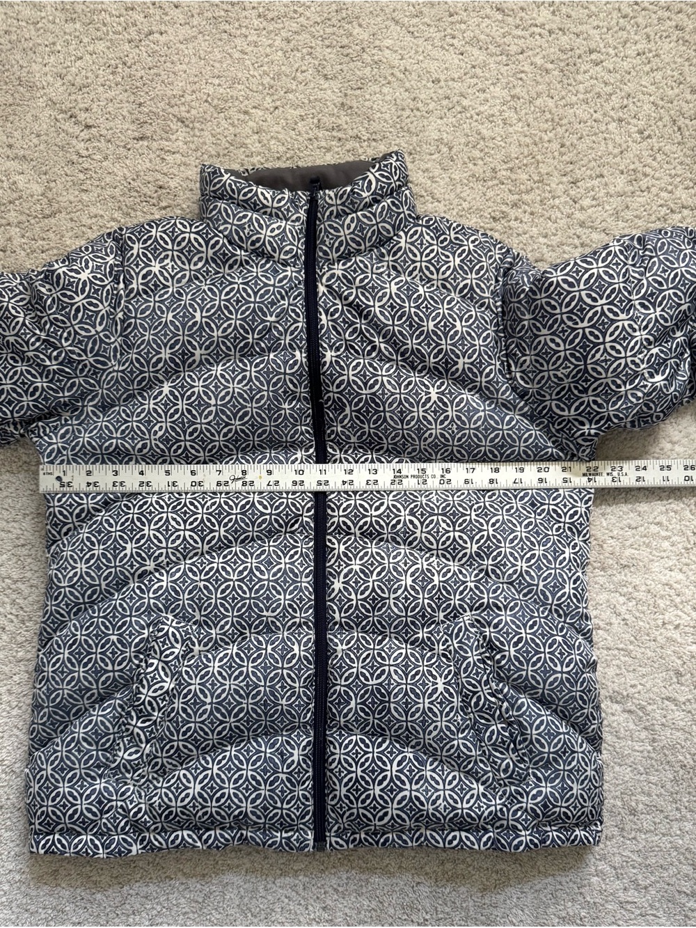 Lands’ End Women's Quilted Pattern Puffer Jacket - Navy/White - Picture 7 of 8